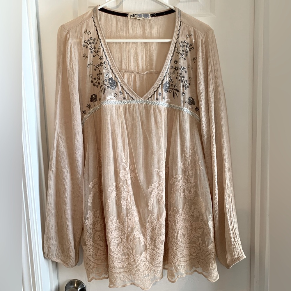 Beautiful baby doll shirt by jolt